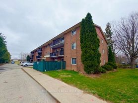 76 Vanier Dr