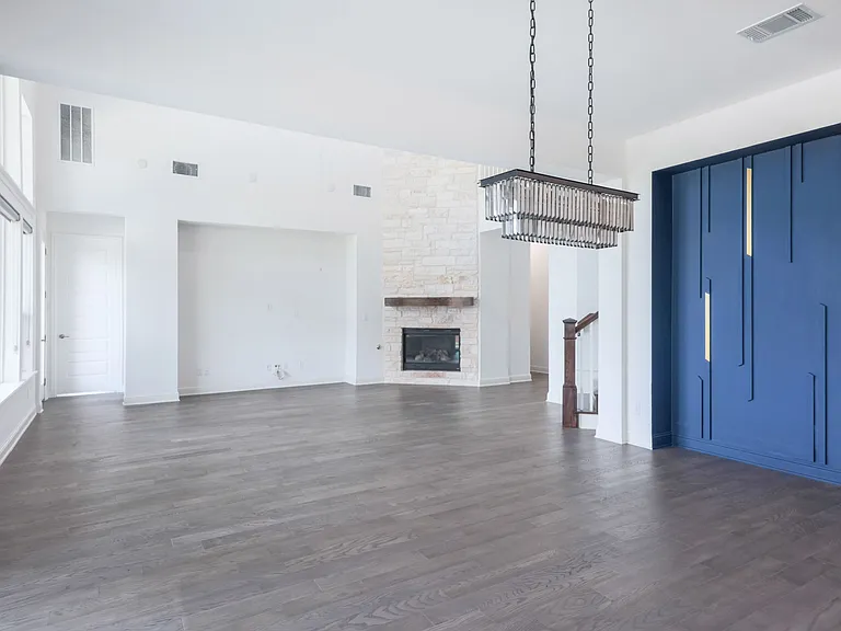4413 Edgewater Dr — Photo 14
