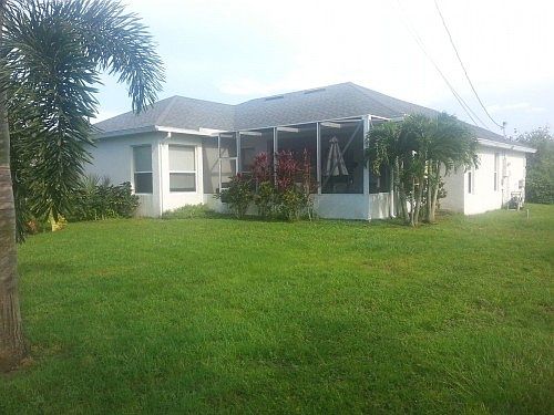 2nd image of 1015 SW Goodman Ave