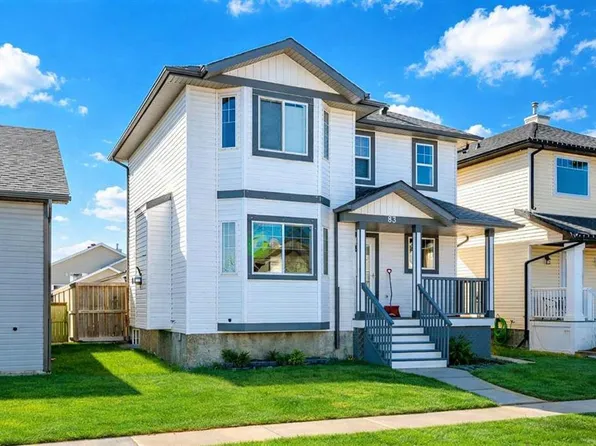 83 N Luxstone Cres SW, Airdrie, AB T4B 2W7
