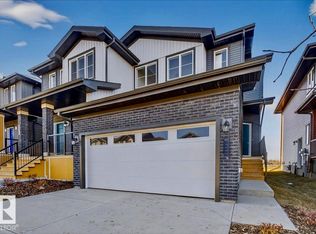 2636 62nd St SW, Edmonton, AB T6X0C1