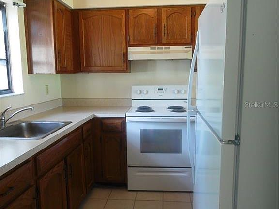 4th image of 5997 Mashie Cir Unit 2