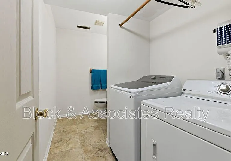 1200 Boxwood Ln — Photo 20