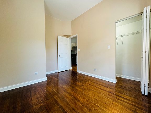 4th image of 713 S Aberdeen St APT 2F