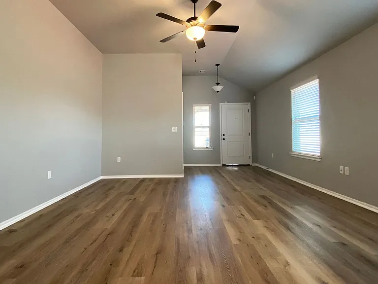 4609 Crystal Clear Ln — Photo 9