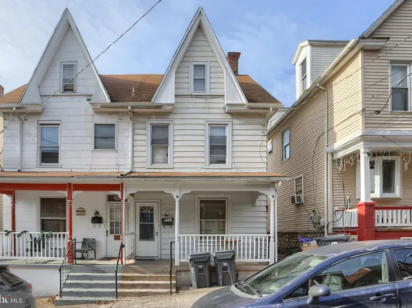 341 Locust St, Steelton, PA 17113