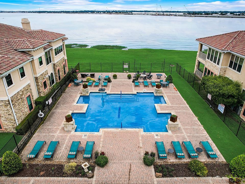 1st image of 2195 Portofino Dr
