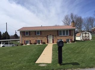 41 Longdale Rd, Bristol, VA 24201