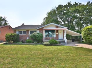 473 Belton St, Garden City, MI 48135