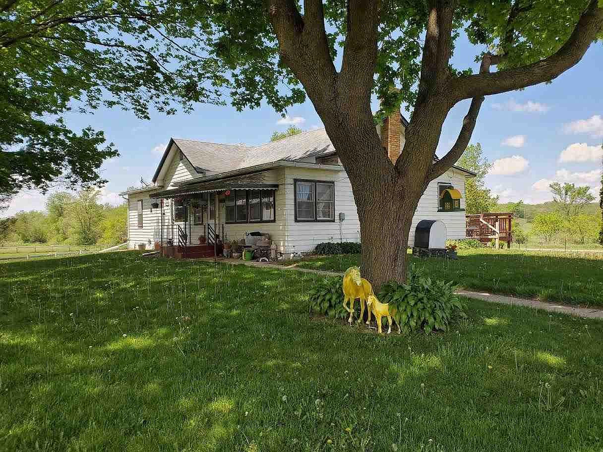 W8902 Hwy 11, Browntown, WI 53522 Zillow