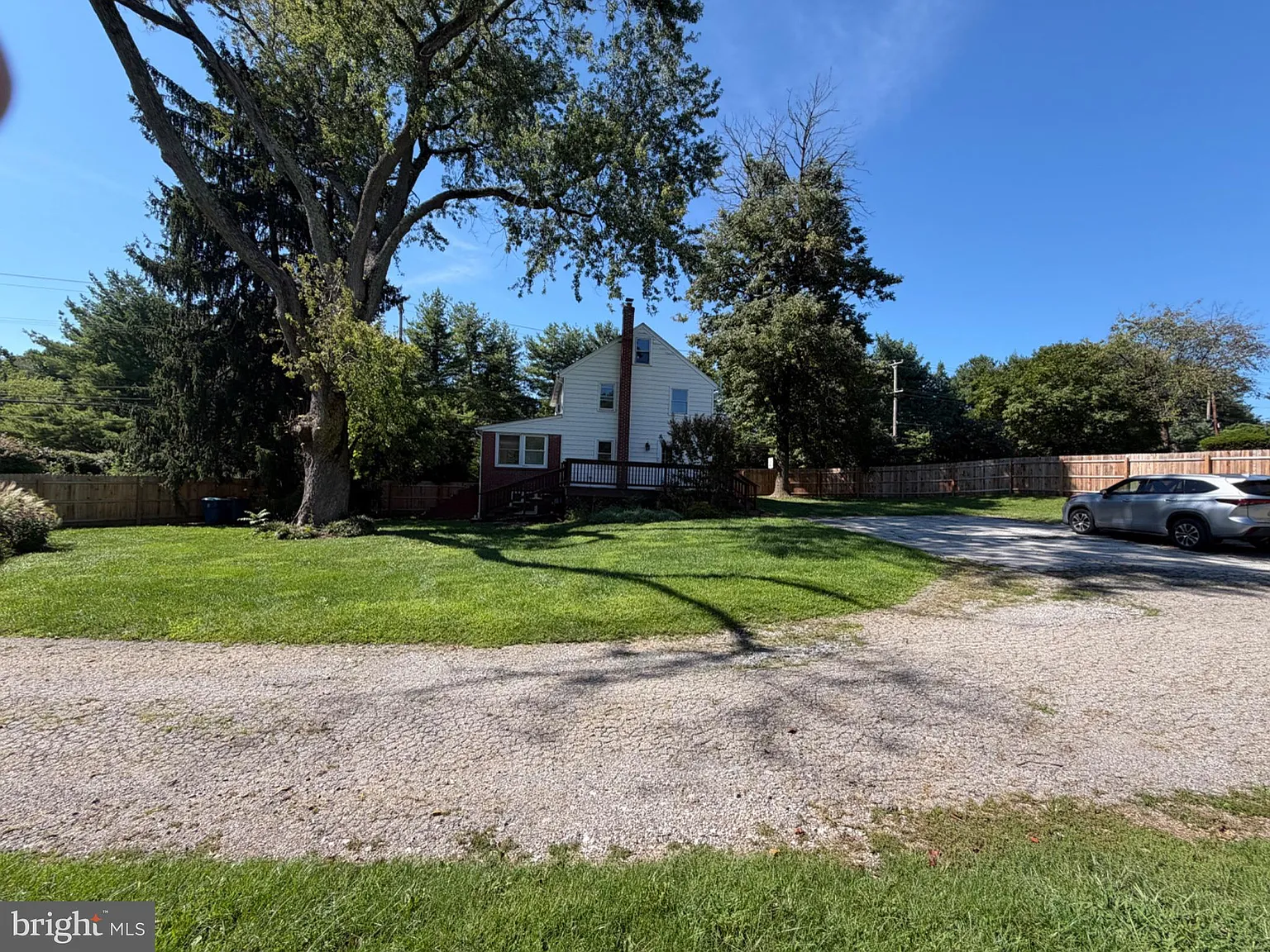 3 bed, 1.5 bath, 2087 sqft, $3,250 — Photo 4