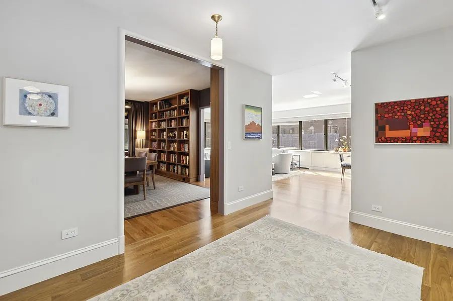 1st image of 733 Park Ave Floor 6