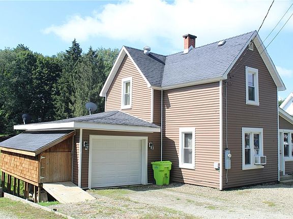 2nd image of 54 Putnam St