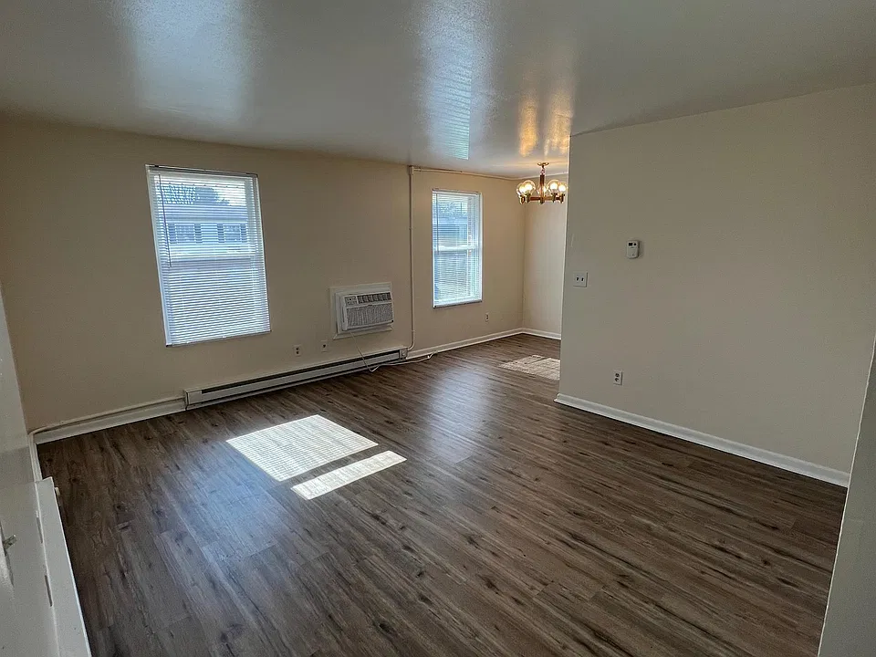 829 Continental Ct #3