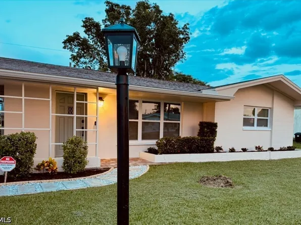 5229 Pocatella Ct, Cape Coral, FL 33904