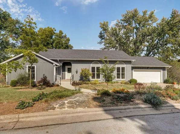 2419 E Rosebrier Street, Springfield, MO 65804