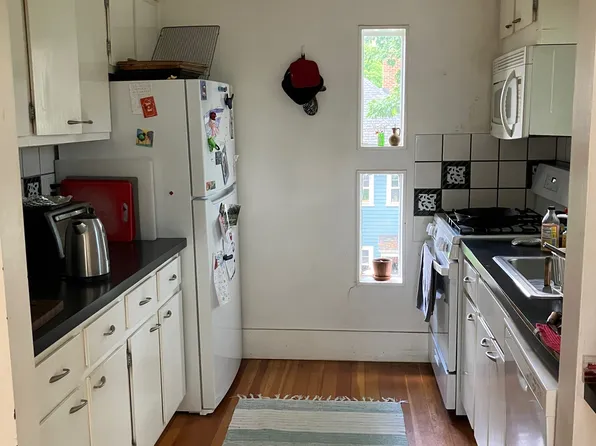 5 Warren Sq Floor 2, Jamaica Plain, MA 02130