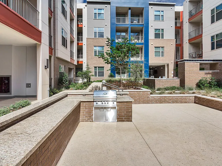 The Mark at Midtown Park — Photo 30