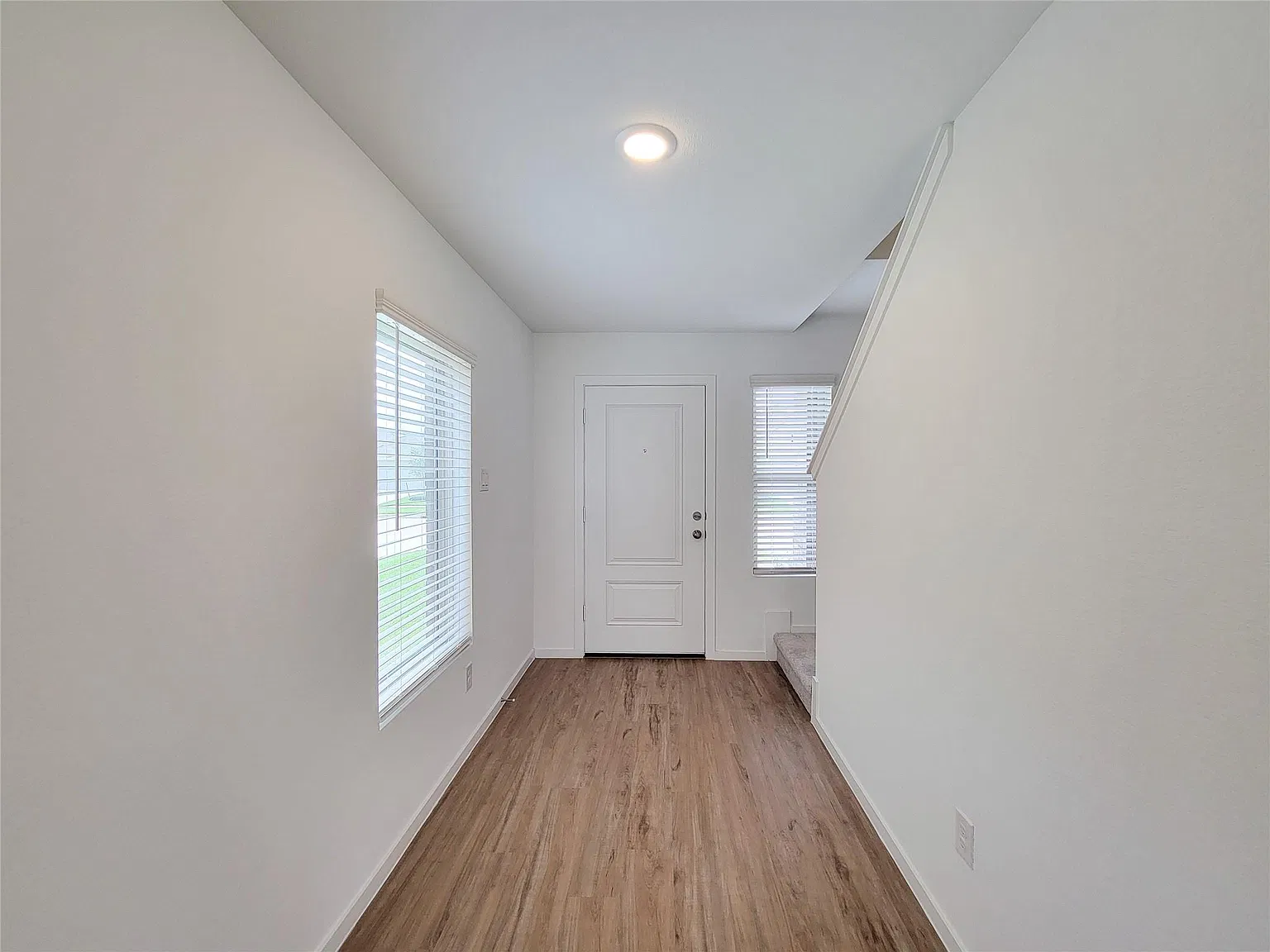 4 bed, 2.5 bath, 2358 sqft, $2,750 — Photo 4