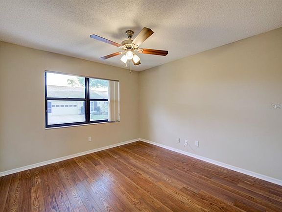 2nd image of 1506 Leland Dr
