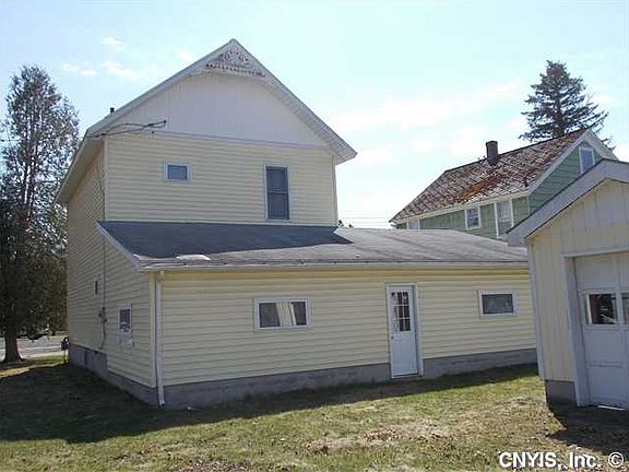 3rd image of 94 Owego St