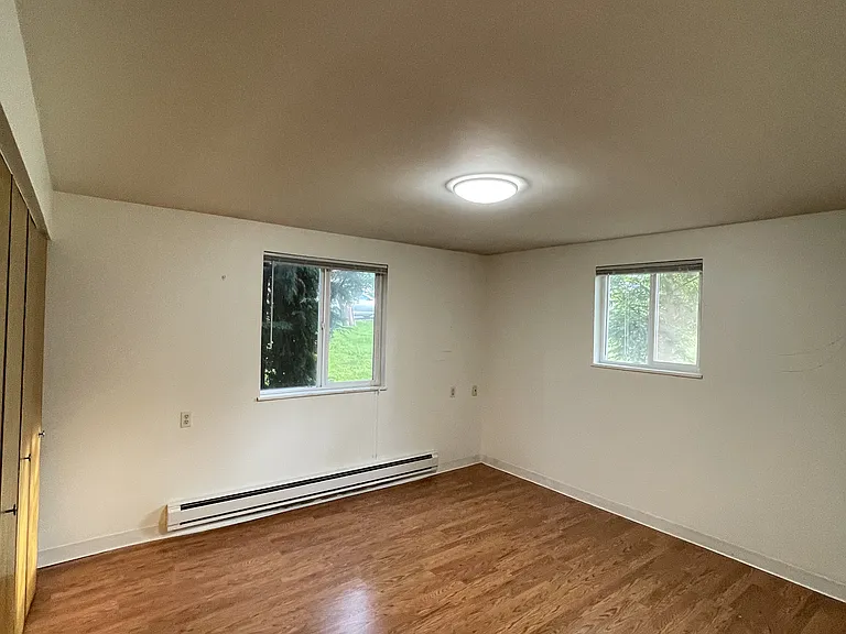 17021 Larch Way #B — Photo 6