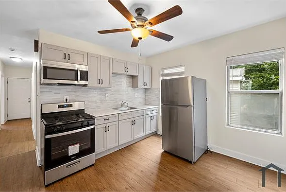 34 Norton St #2 — Photo 15