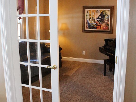 4th image of 10224 Blossom Wood Ct