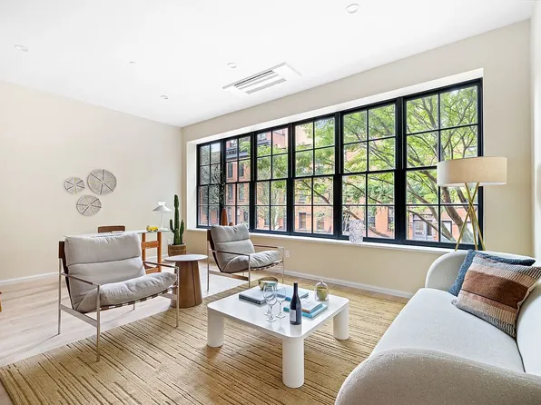 379 12th St #3B, Brooklyn, NY 11215