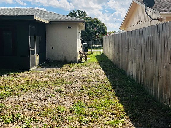 3rd image of 7819 SW 6th Ct