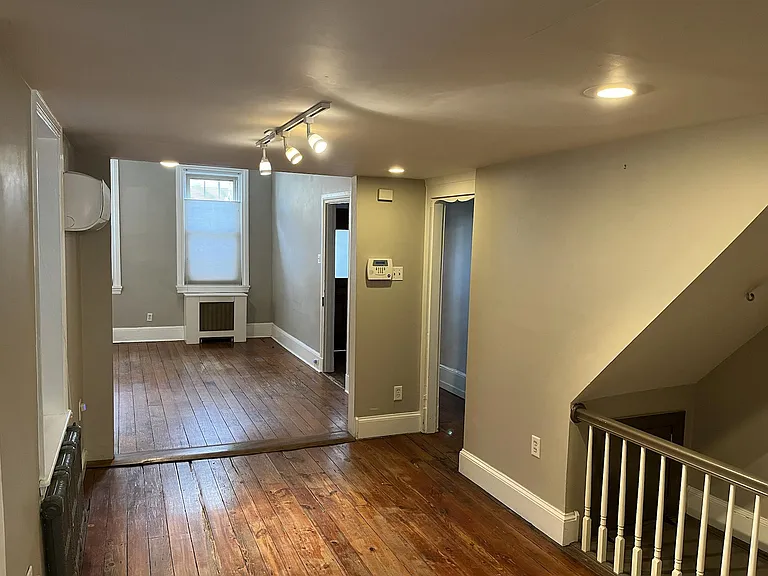 1207 Shackamaxon St — Photo 20