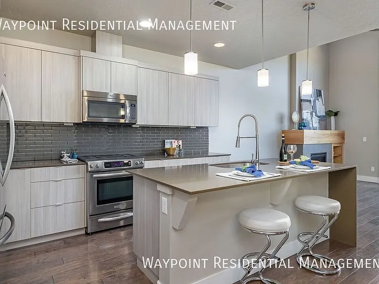 1415 E Lone Creek Dr — Photo 19