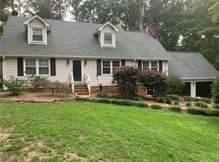 200 Brookberry Rd, Mount Airy, NC 27030