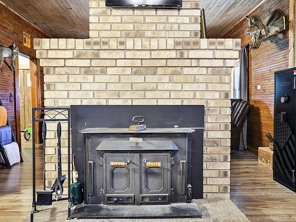 5th image of 2700 Alfords Bend Rd