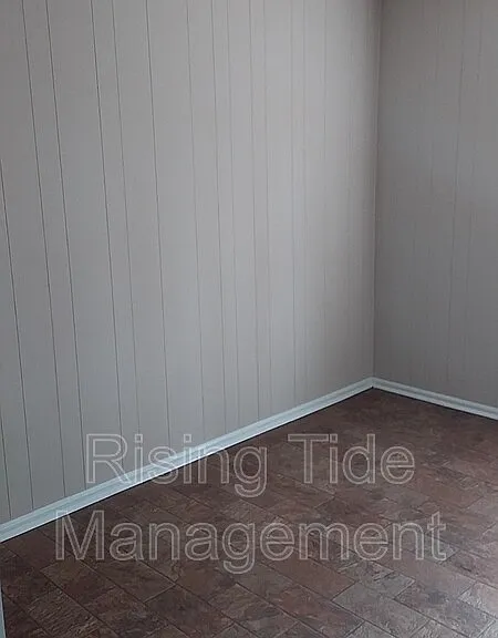 3295 Young Ave — Photo 17