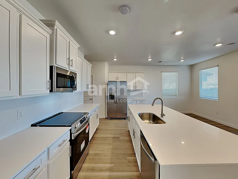 6471 E Corte Piramide — Photo 3