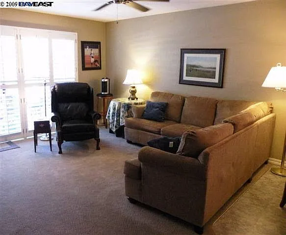 3853 Stone Pointe Way — Photo 5