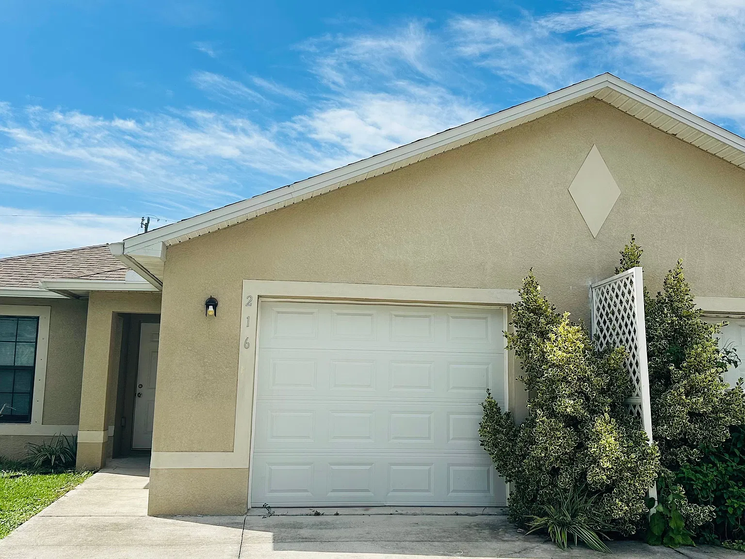 3 bed, 2.0 bath, 1200 sqft, $1,500 — Photo 2