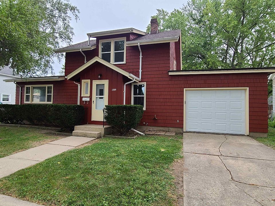 1st image of 1509 Barham Ave