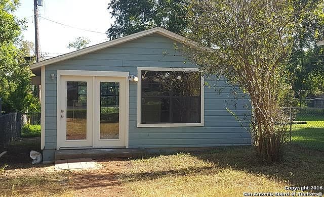 1st image of 102 Kashmuir Pl #2