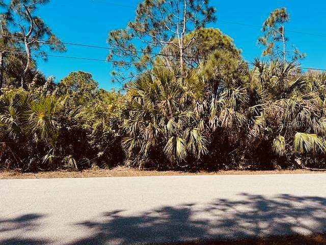 2nd image of 11338 Laffite Pl