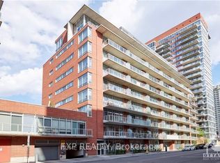 383 Cumberland St #205, Ottawa, ON K1N 1J7