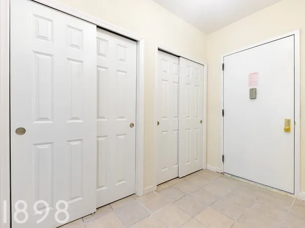 217 Haven Avenue image 4 of 8