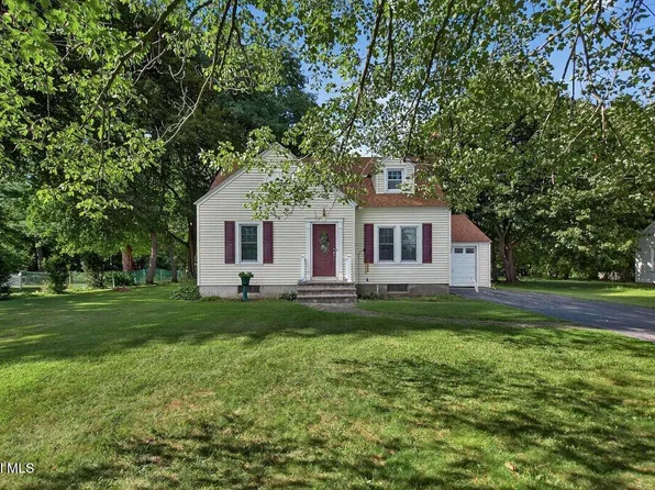 180 Lake Hill Road, Burnt Hills, NY 12027