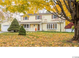 180 Hibiscus Dr, Rochester, NY 14618