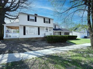 3536 Woodridge Rd, Cleveland Heights, OH 44121