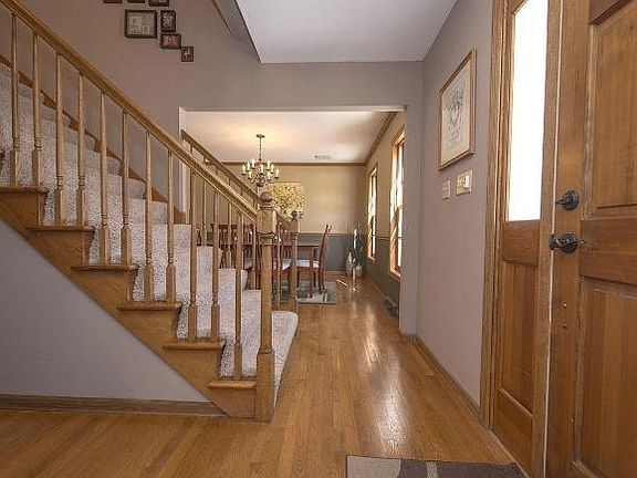2nd image of 7529 S Mission Hills Ct