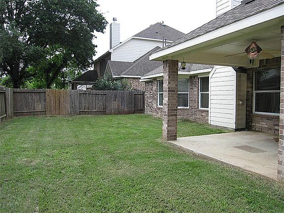 2nd image of 14011 Pawnee Trails Dr