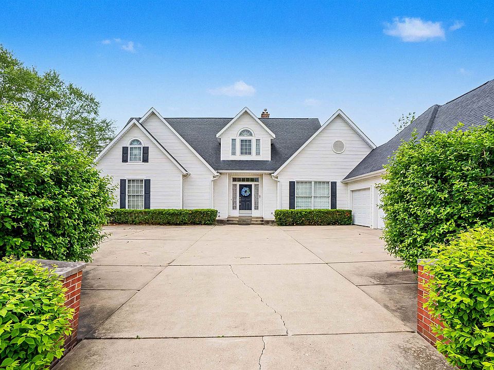 1st image of 50633 Hollybrook Dr