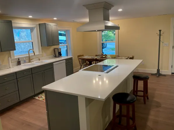 1212 Kitchen Loop Rd, Lake Toxaway, NC 28747